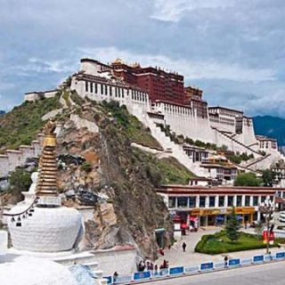 Perbedaan悄悄 (Qiāoqiāo) dan 偷偷 (tōutōu) | HSK 5 BAB 2