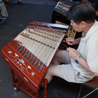 alat musik tradisional Tiongkok yang unik dan menarik